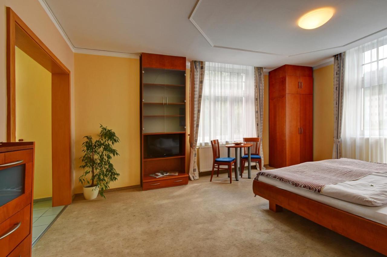 Hotel La Passionaria Mariánské Lázně Екстериор снимка